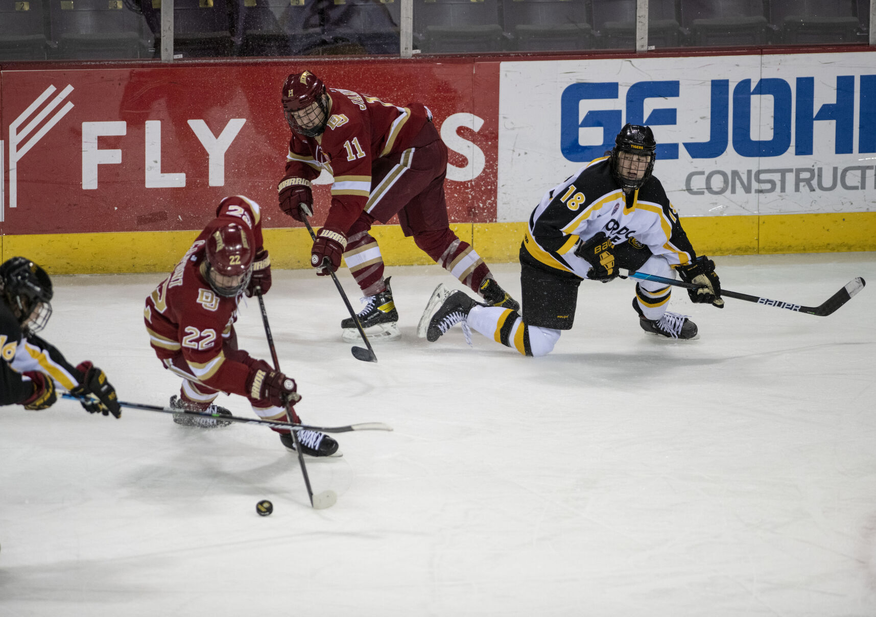 022621-s-cchockey 13.jpg